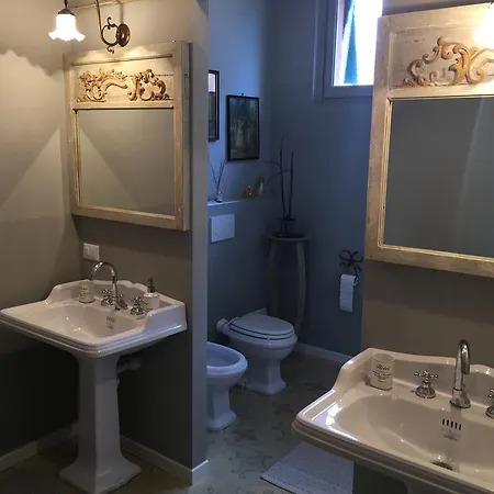 Il Vecchio Teatro Bed & Breakfast Biella