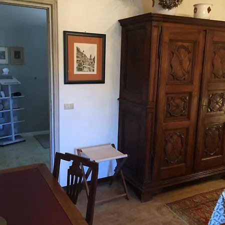 Il Vecchio Teatro Panzió Biella